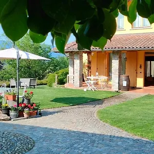 Claudia Couette-café Lavena Ponte Tresa