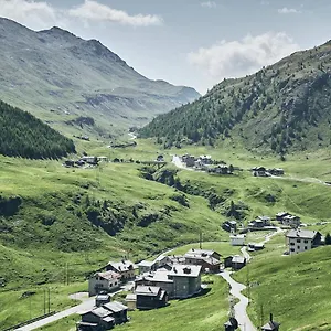 2000 3*, Livigno Italië
